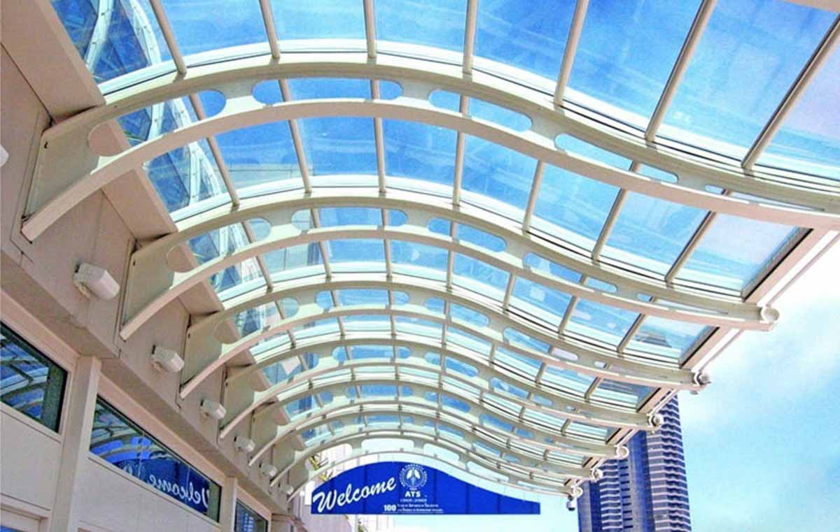 Polycarbonate sheet used for curved barrel-vault roofs
